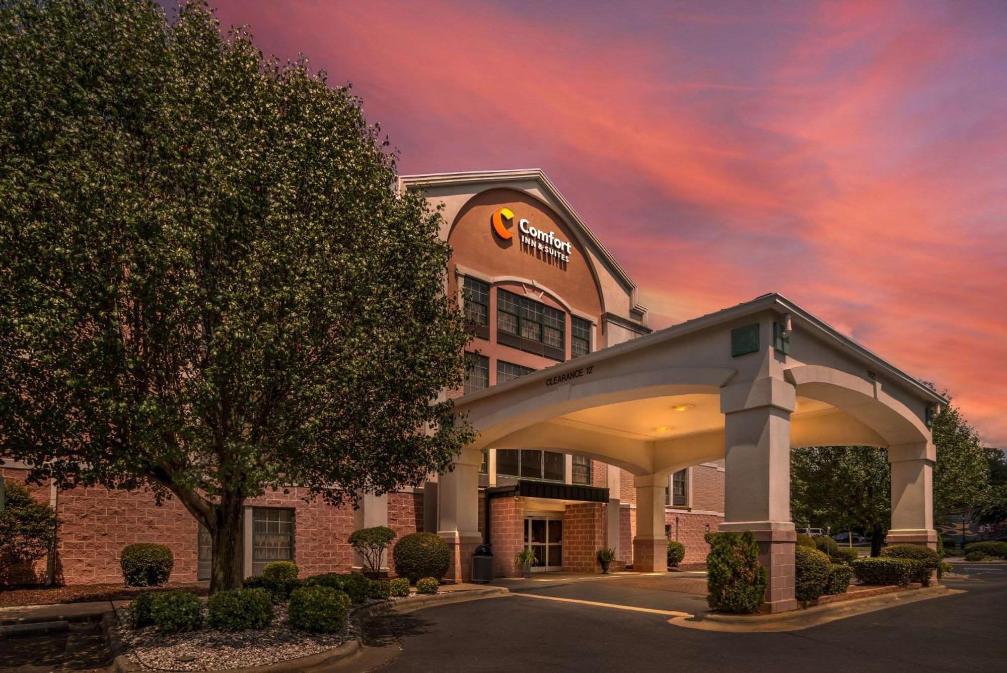 Comfort Inn & Suites Lake Norman Cornelius Exterior foto